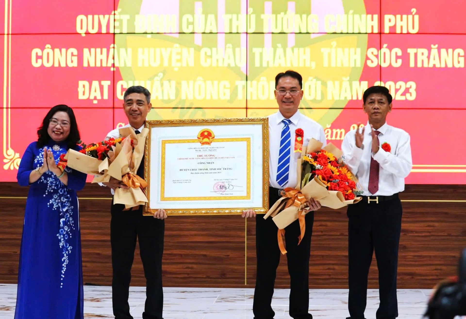 ស្រុកជនបទថ្មីចូវថាញ់ទទួលនិទាឃរដូវដោយក្តីមោតនះនិងរីករាយ