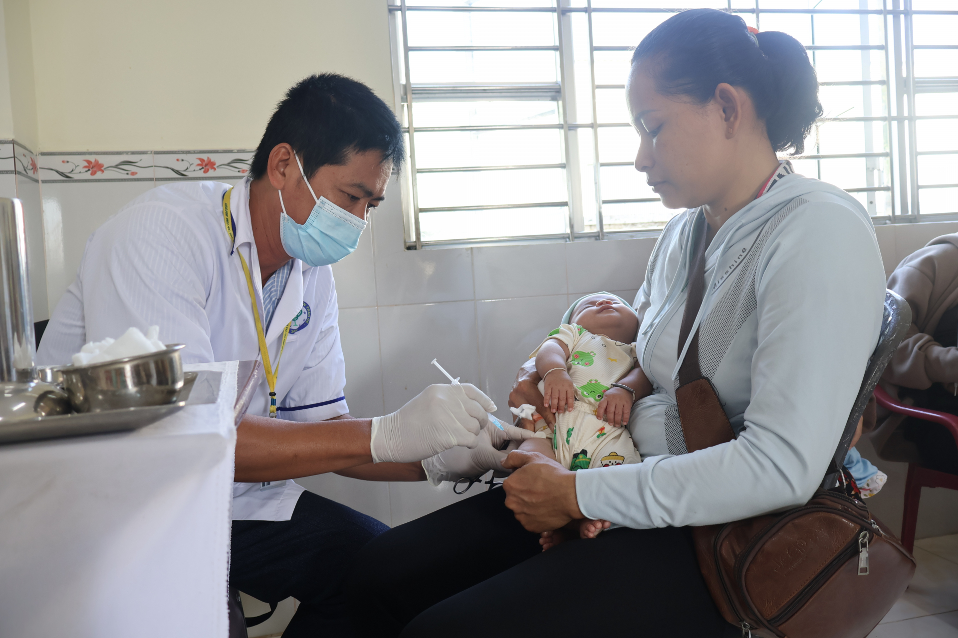 ថែទាំសុខភាពនៅតំបន់ជនជាតិភាគតិច