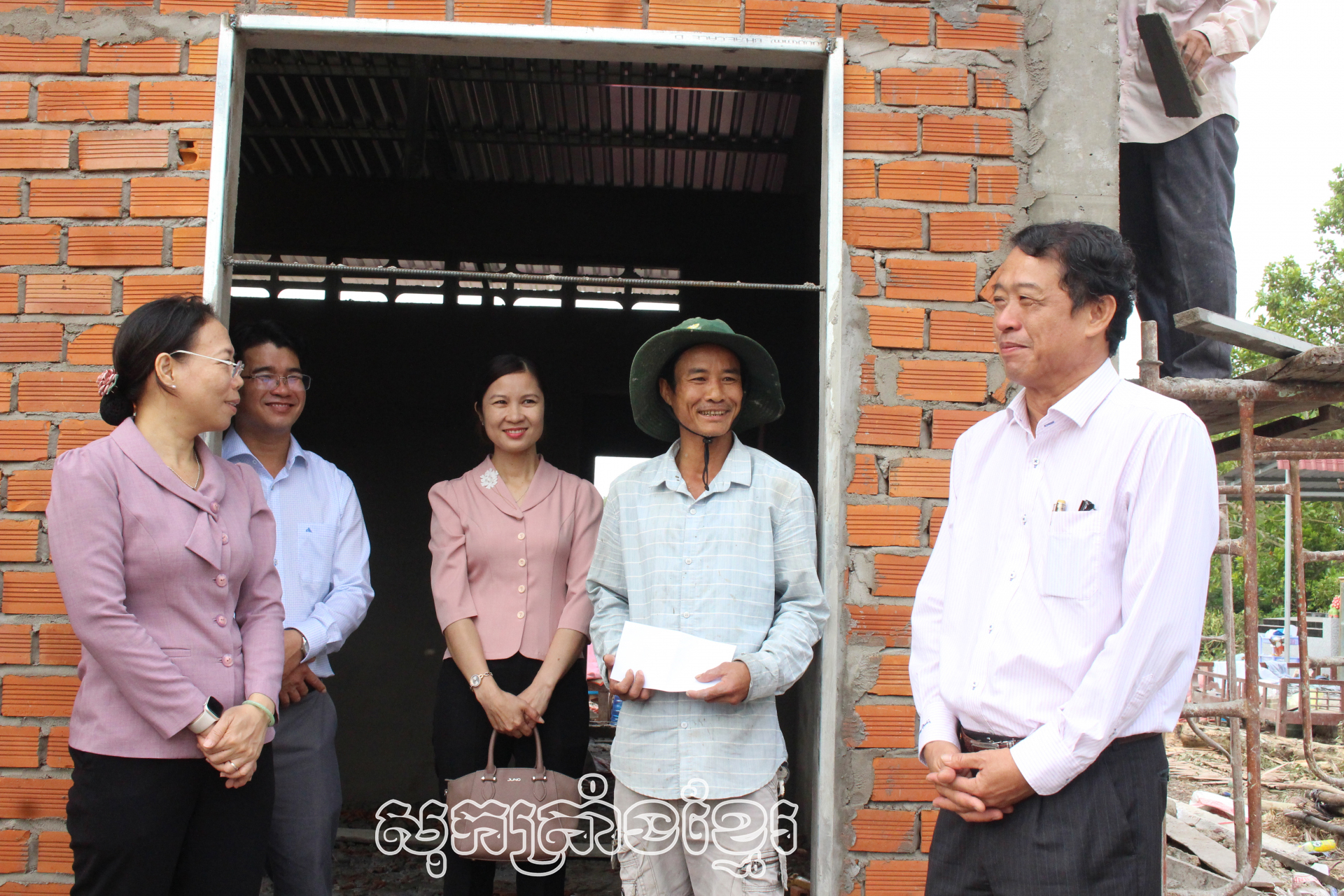 ទីរួមខេត្តង៉ាណាំកសាងសម្រេចផ្ទះនៅ២១៩ខ្នងជូនគ្រួសារដែលមានជីវភាពលំបាក