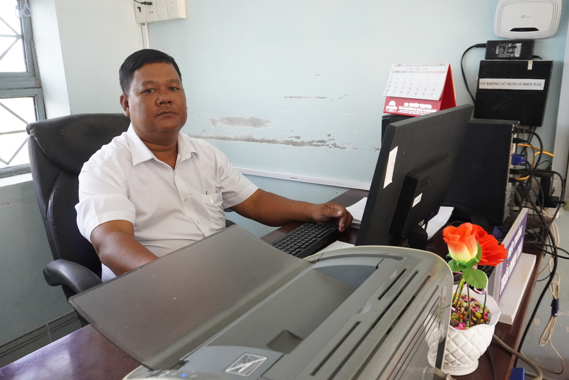 ចាងហ្វាងសាលាអស់ពីចិត្តនឹងការងារ