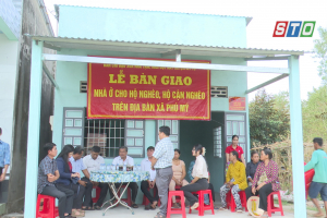 [Media] មាមីងជនរួមជាតិខ្មែរស្រុកមីទូរីករាយទទួលបុណ្យចូលឆ្នាំថ្មីប្រពៃណីឆ្នាំ២០២៥