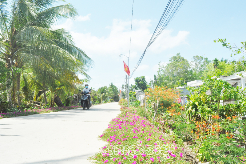 រៀនសូត្រនិងធ្វើតាមគំរូអ៊ំកសាងស្រុកភូមិមួយថ្ងៃកាន់តែស្រស់ស្អាត