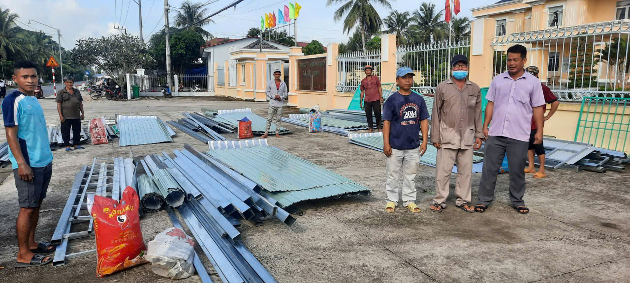 រណសិរ្សមាតុភូមិវៀតណាមស្រុកឡុងភូគិតអានជីវភាពប្រជាជន