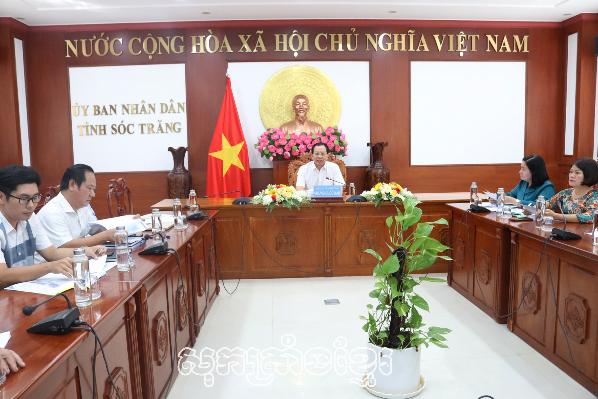 កែសម្រួលសំណង់ដោះស្រាយបន្ទាន់​នៃការបាក់ស្រុតដីដ៏គ្រោះថ្នាក់នៅប្របមាត់ព្រែកអំ​ពូ​យា​