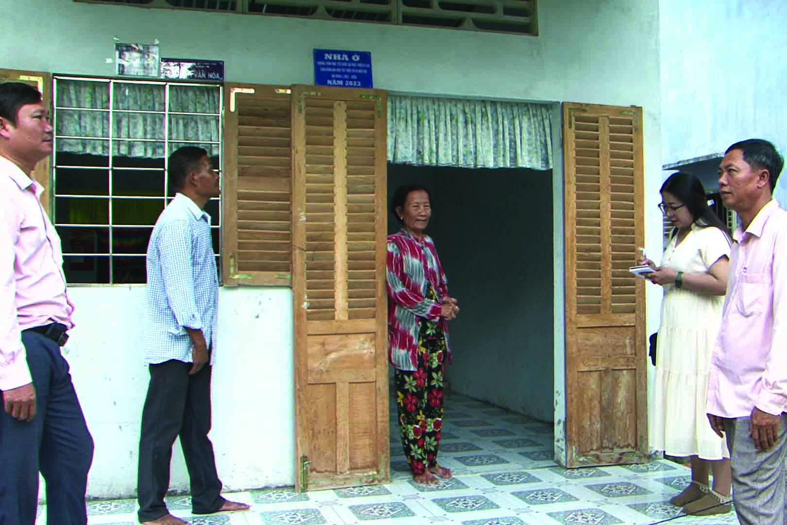 គិតអានជីវភាពជនរួមជាតិខ្មែរ