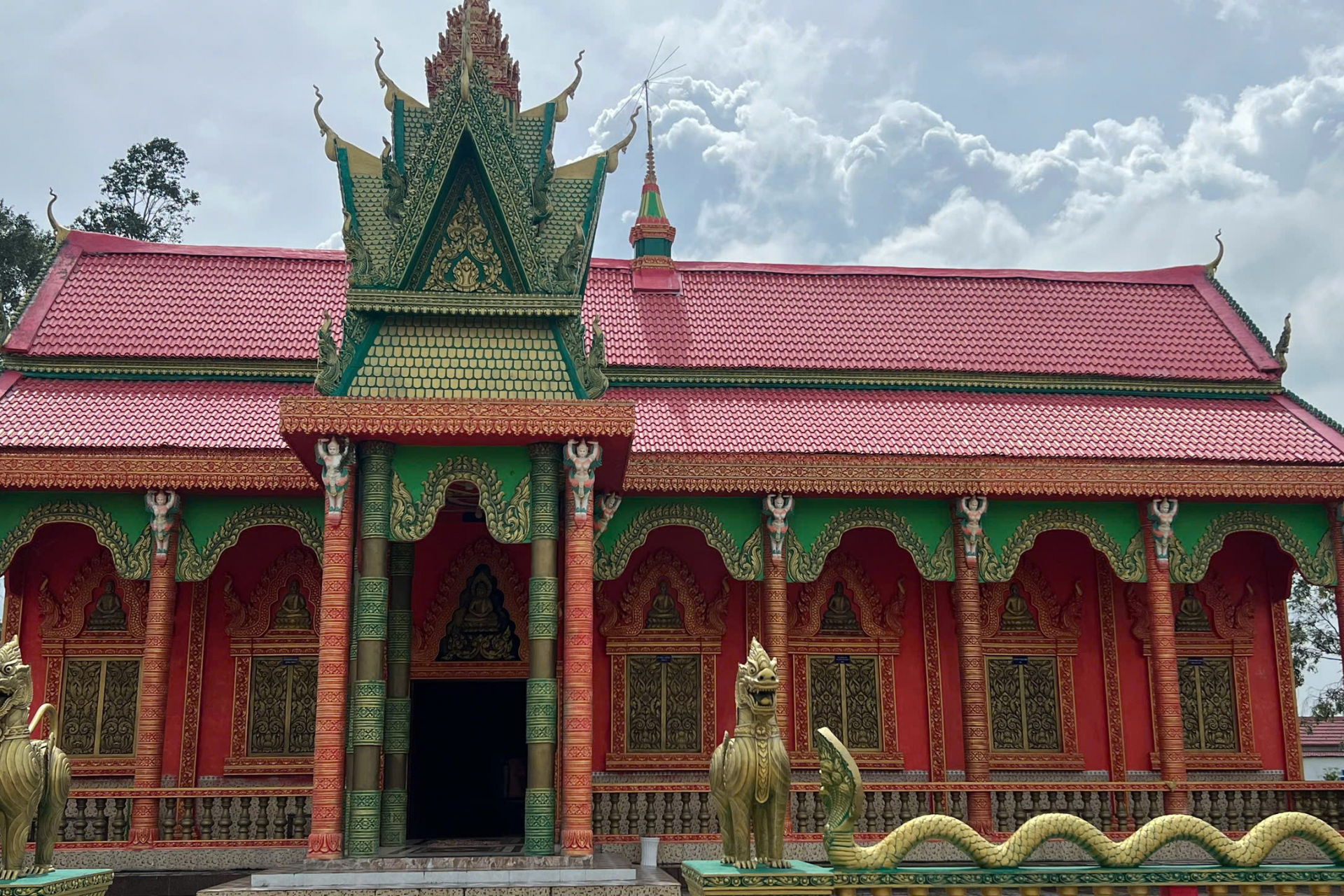 វត្តអូរជុំអារាមព្រែកចេក វត្តខ្មែរមួយគត់នៅទីរួមខេត្តង៉ាណាំ