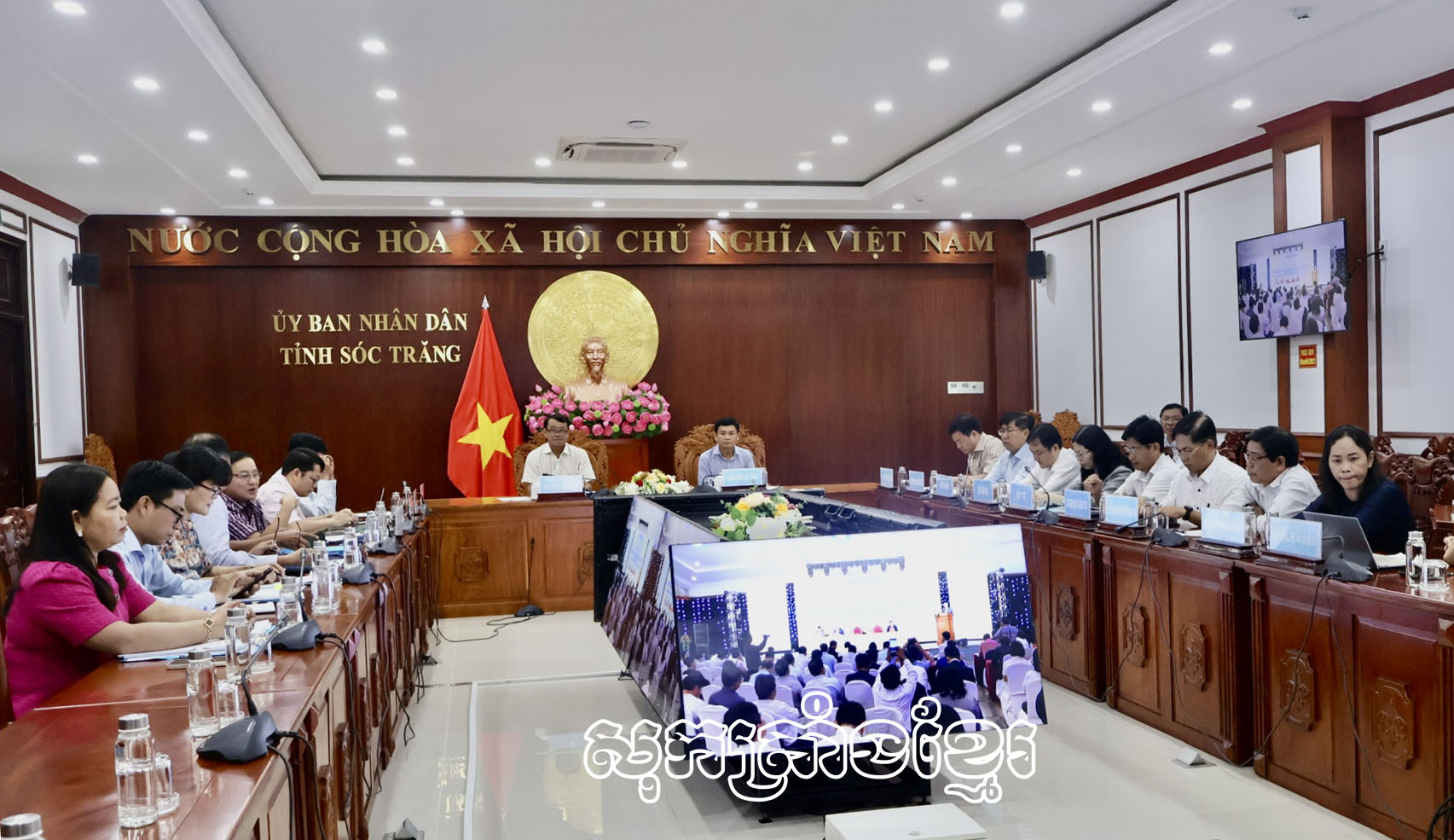 ពង្រីកនាទីក្នុងការអភិវឌ្ឍគ្រប់វិស័យពីសេដ្ឋកិច្ច វប្បធម៌ សង្គម ការពារប្រទេសតំបន់ជនជាតិភាគតិចនិងតំបន់ភ្នំ