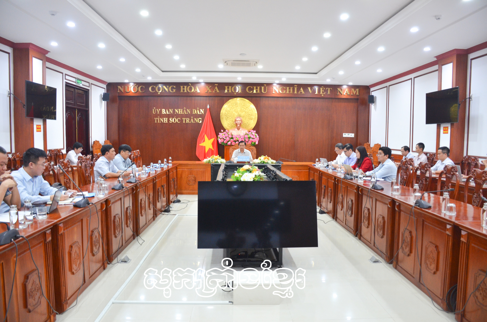 ដោះស្រាយការលំបាកពាក់ព័ន្ធនឹងគម្រោងសង់ផ្ទះនៅសង្គម